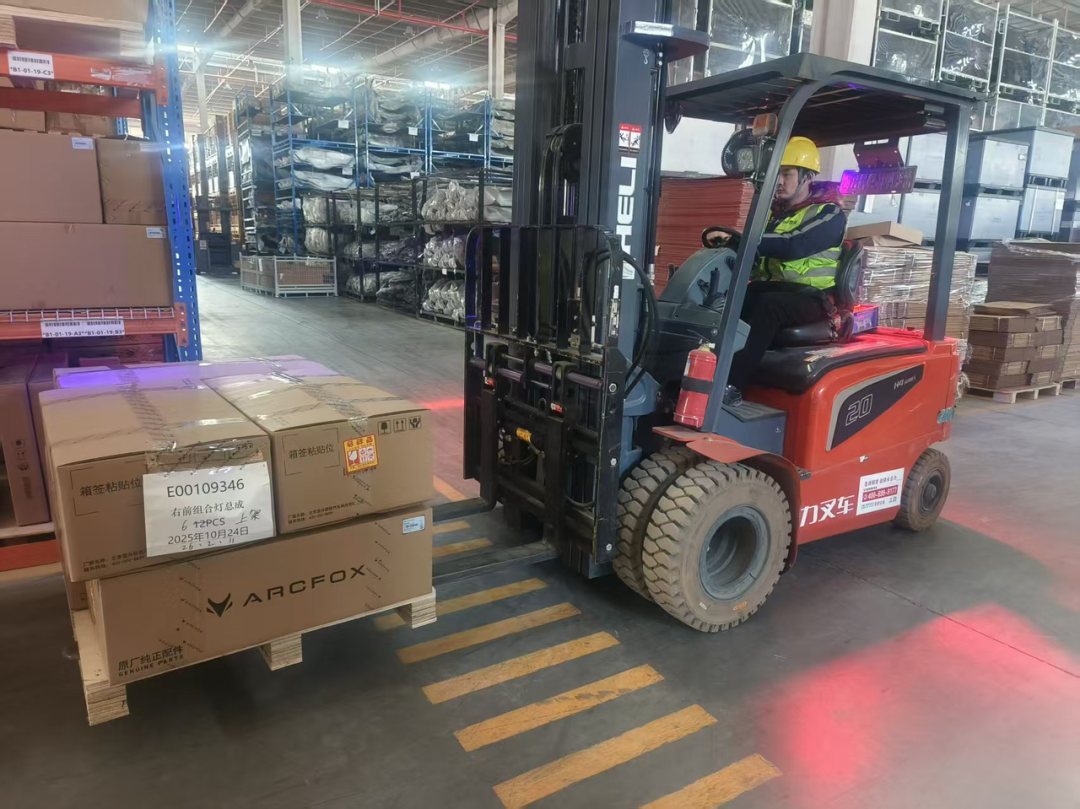 6��������������������������������.png